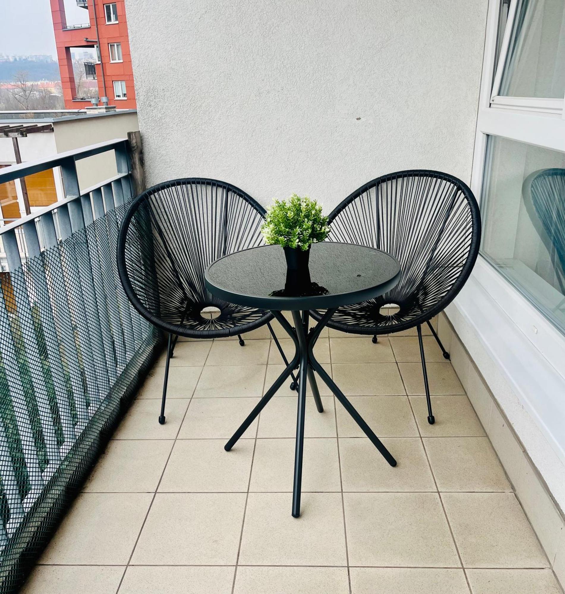 Apartment Family Arena